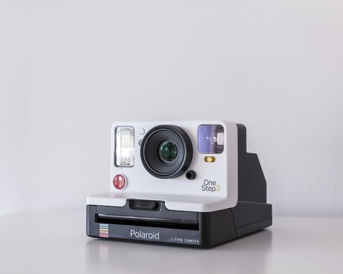 Fotocamera istantanea da regalare